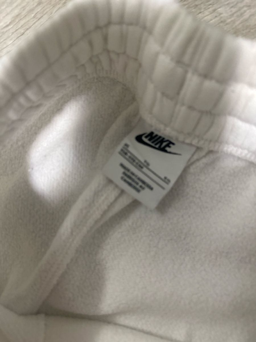 Nike Hosen: Nike shorts  – Gebraucht aus Oberentfelden von ulli03 2