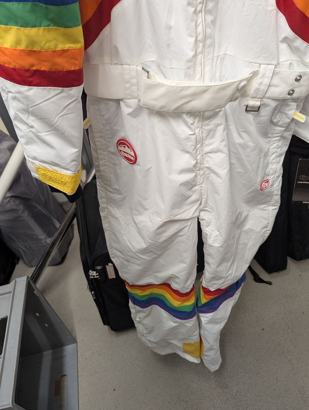 Completi & Tailleur: Skianzug Regenbogen – Nuovo (secondo la descrizione) da Uster venduto da michelitifrey 1