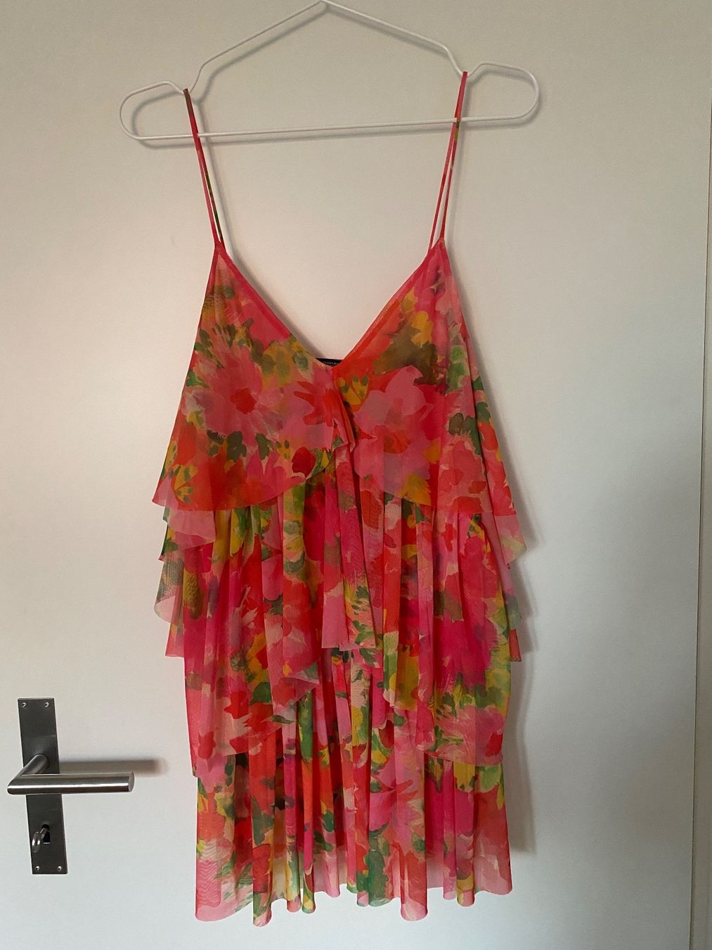 Zara Vestiti: Zara Kleid mit Volants, Grösse S – Nuovo (secondo la descrizione) da Neuenhof venduto da UrbanBags