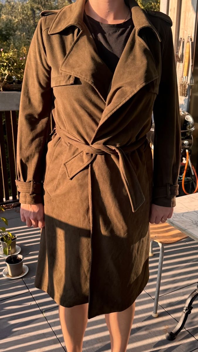 Zara Cappotti: Mantel Zara Basic braun/olive Wildlederoptik – Usato da Zuchwil venduto da Manzi. 1
