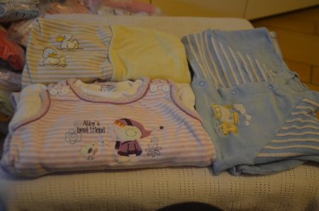 TAILLE 74  - 3 PIJAMA