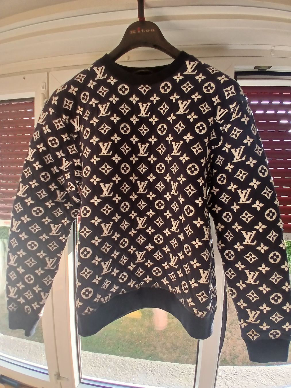 Louis Vuitton Pulls & Sweat-shirts: Louis Vuitton, Pullover Jacquard Monogram, Grösse M, Top – D'occasion à Bern par Mpa_b2wr 1