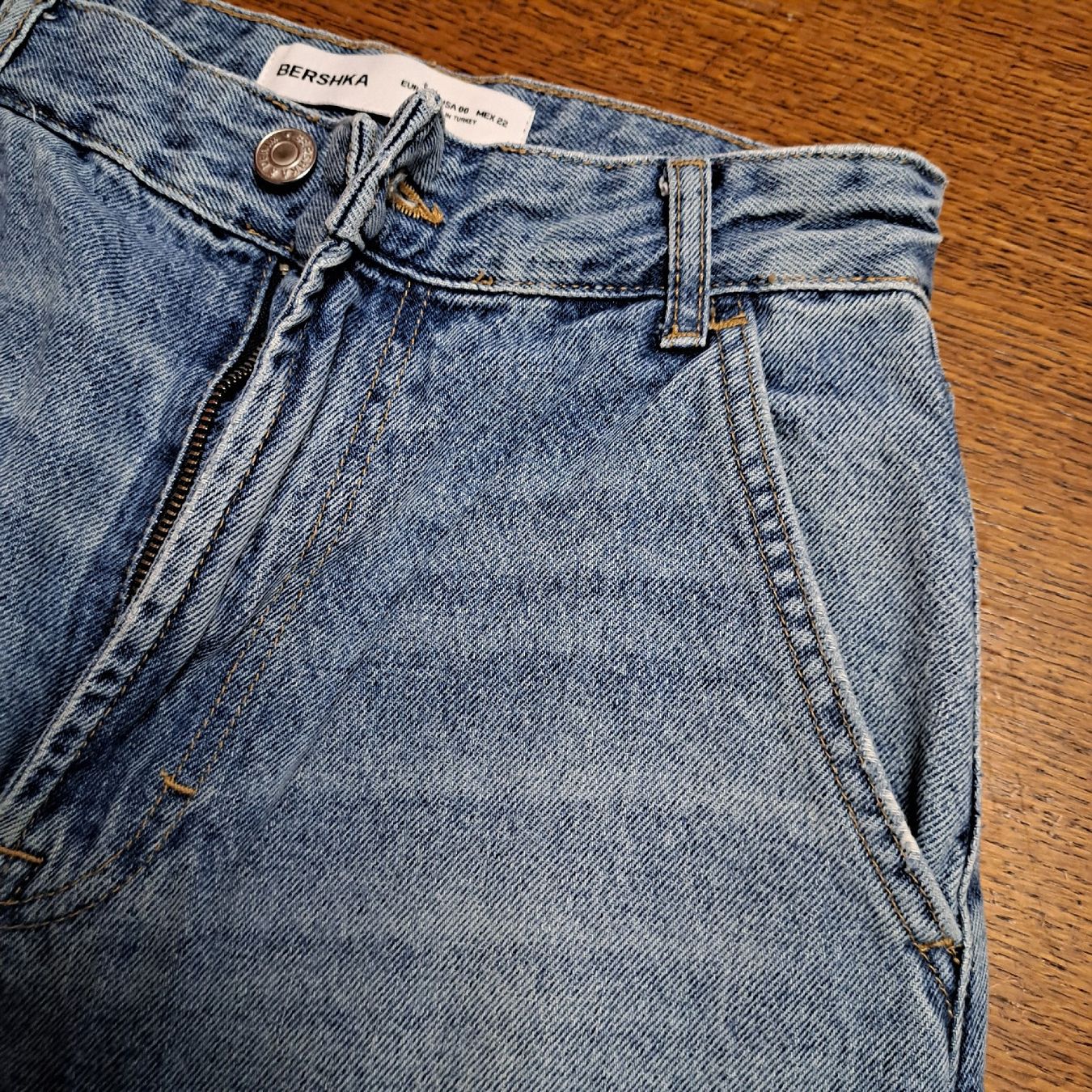 Bershka Jeans: Jeans Bershka – Usato da Zollikofen venduto da selanaj 5