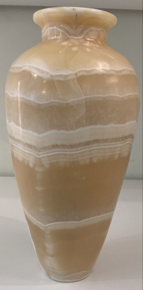 Vasen & Gefässe: Vase en albâtre tourné – Gebraucht aus rolle von Tontonjulot