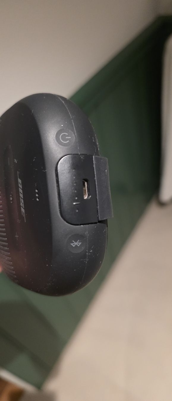 Bose Haut-parleurs: Bose SoundLink Micro schwarz gebraucht – D'occasion à Meilen par simonio13 3
