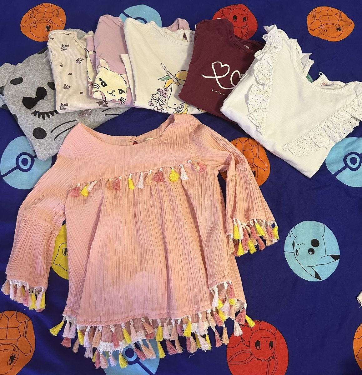 Lotti & Set di vestiti: Kleiderpaket//Mädchen//5-6 J – Usato da Böckten venduto da ZokaAugust 1