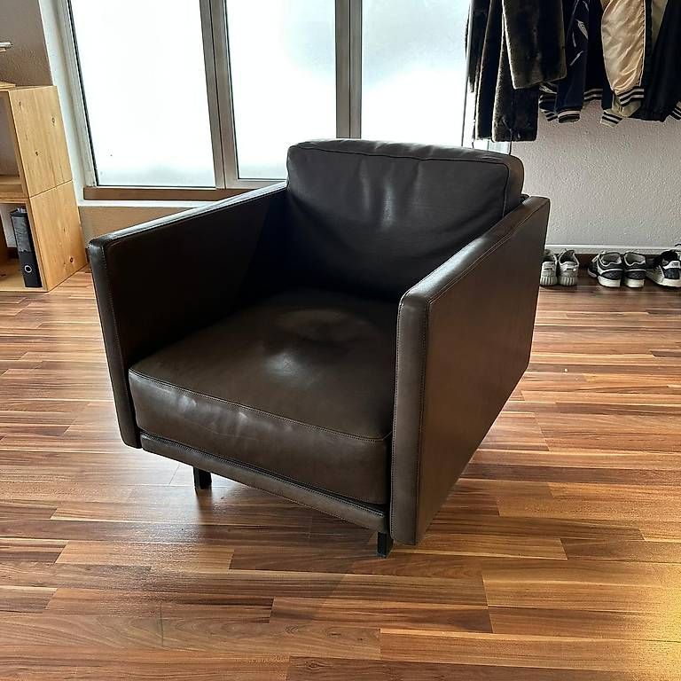 Poltrone: Designer Sessel, Handgefertigtes Schweizer Produkt – Usato da Lachen SZ venduto da ennioc 1