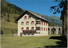 CINUOS-CHEL Ferienhaus Riatsch