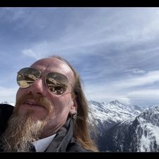Profile image of RobertW13