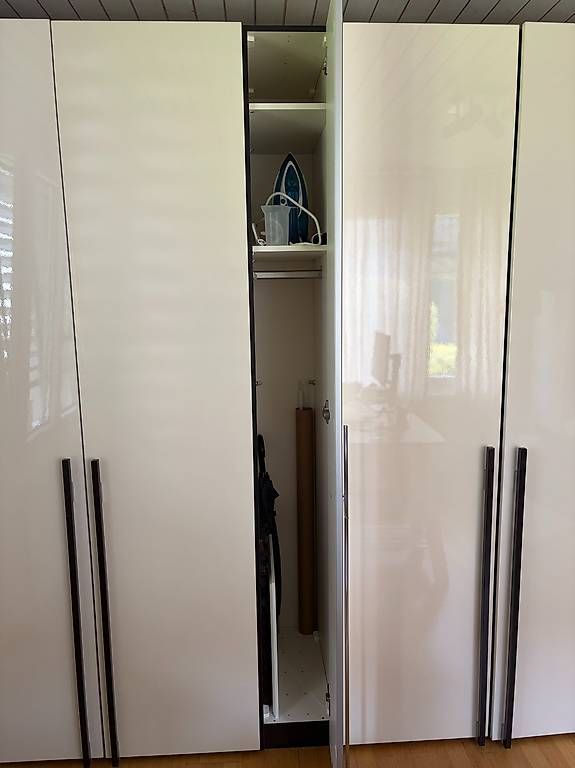 Pfister Schränke: NEU - Pfister Kleiderschrank – Gebraucht aus Meilen von anapaula1511 3