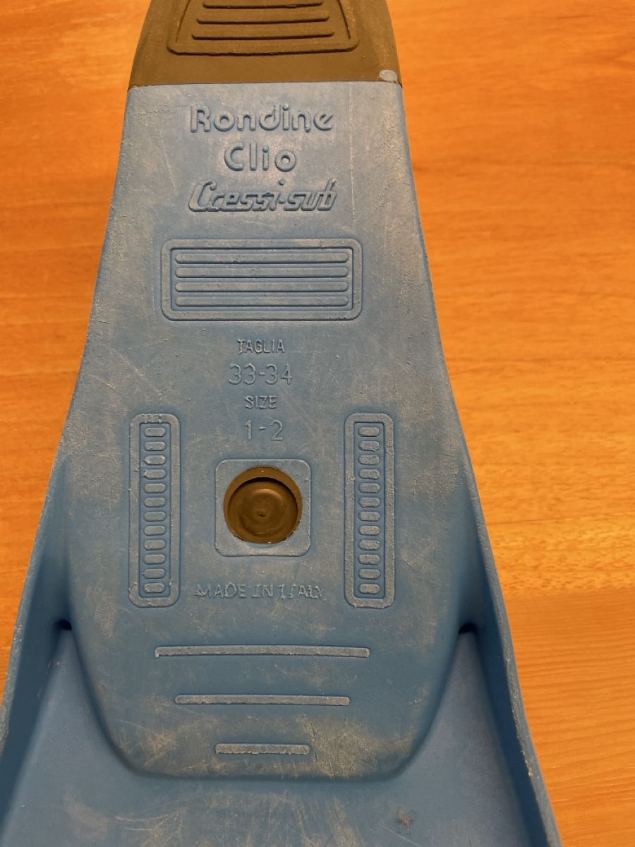 Cressi Flossen, Masken & Schnorchel: Flossen Gr. 33/34 von Cressi – Gebraucht aus Nänikon von q_Vb3-t0oR3_Y 4