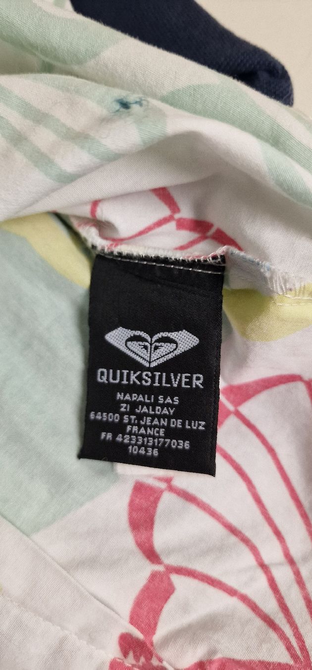 Quiksilver Camicette: Quiksilver Hemd kurzarm Grösse S Blumenmuster weiss – Usato da Affeltrangen venduto da Szafaoli 3
