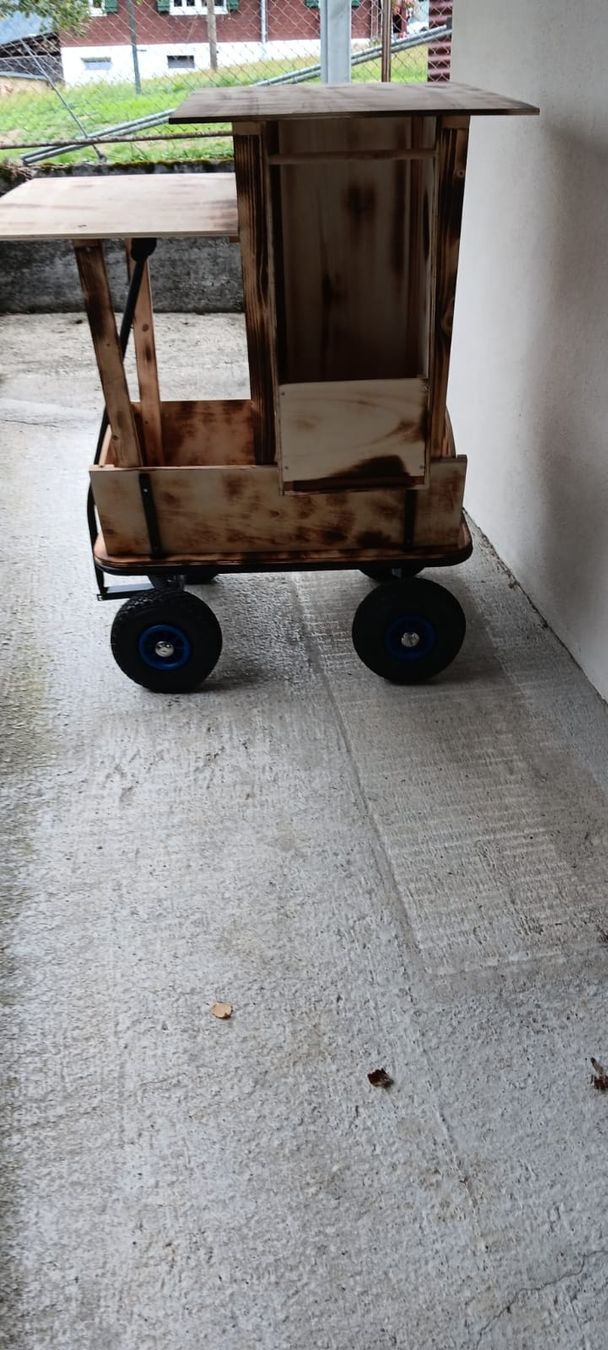 Carrelli di trasporto: Bollerwagen mit Aufbau – Usato da Giswil venduto da ale_l8p9 3