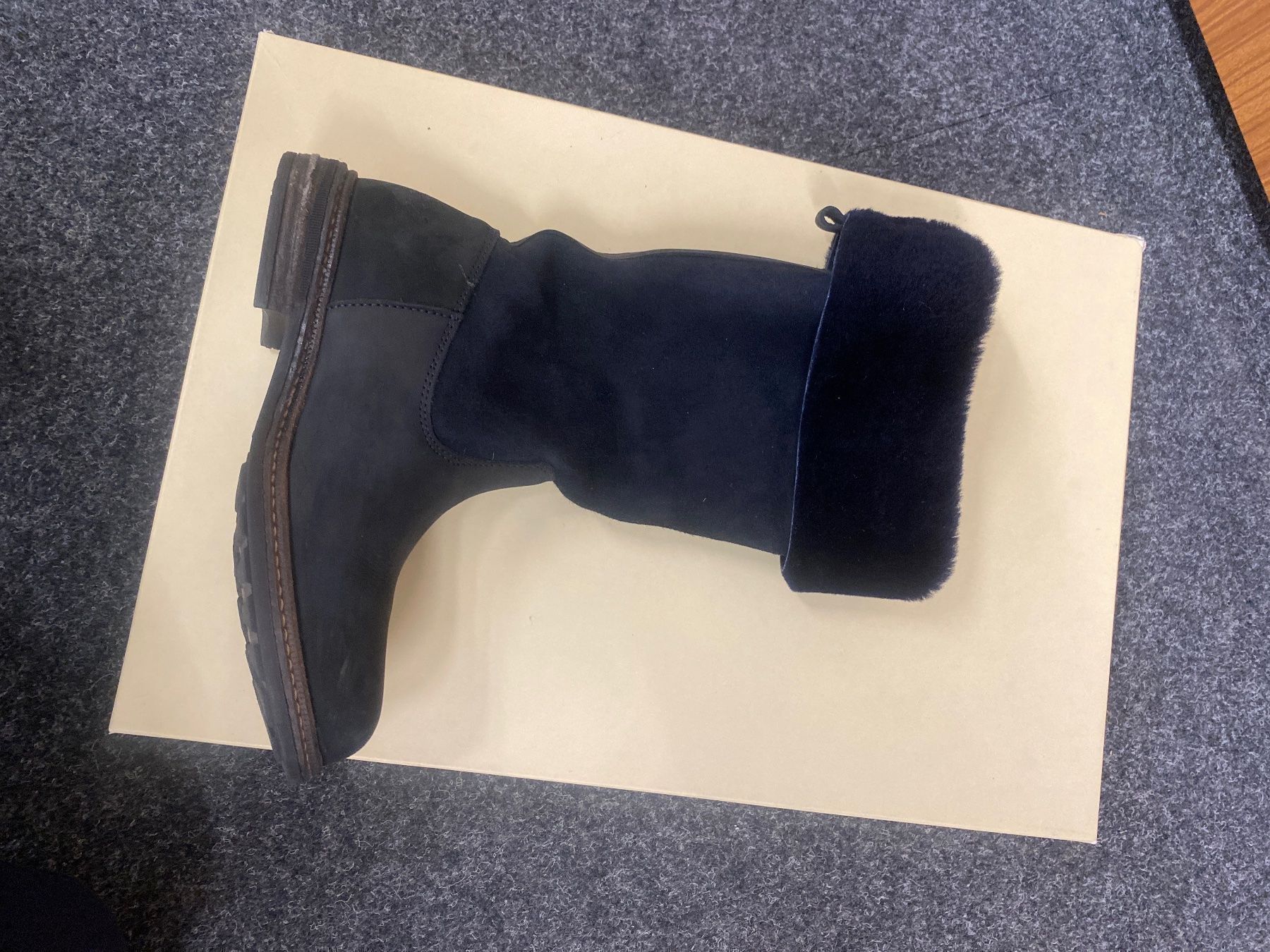 Armani Scarpe per ragazze: neue Giorgio Armani Winterstiefel 32 blau – Nuovo e nell'imballaggio originale da Lachen SZ venduto da LuganoLugano 6