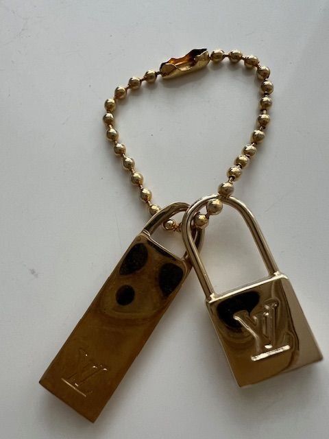 Louis Vuitton Schlüsselanhänger & - bänder: Louis Vuitton Anhänger original – Neu (gemäss Beschreibung) aus Walenstadt von ricamul 2