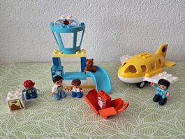 Lego Duplo Flughafen mit Rollkoffer