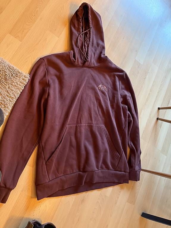 Pulls & Sweat-shirts: Kapuzenpullover von Oakley – D'occasion à Alchenflüh par selina077 1