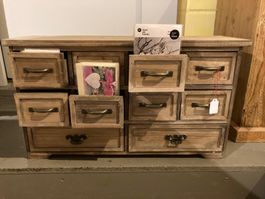 schmuckes Holzkästchen mit 10 Schubladen