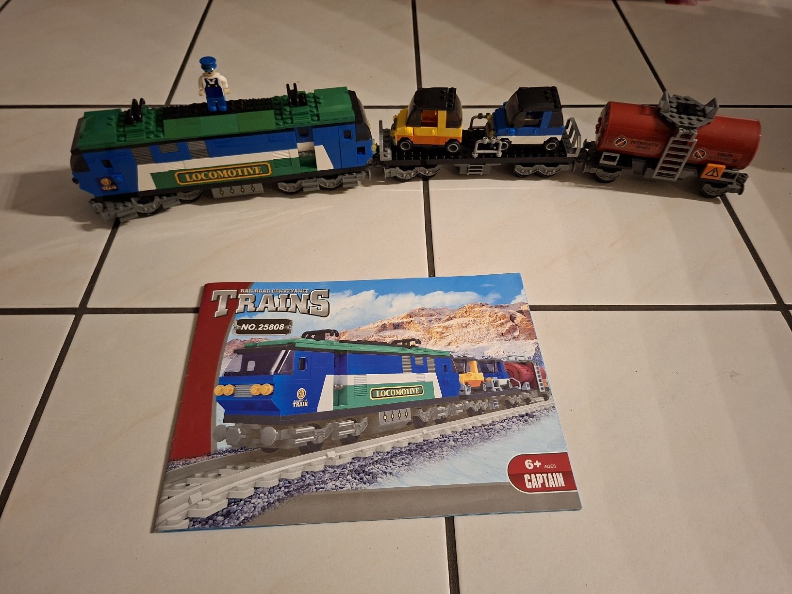 Spielzeuge: Lego Eisenbahn Lok und Waggons – Gebraucht aus Schattdorf von mamo1952 1