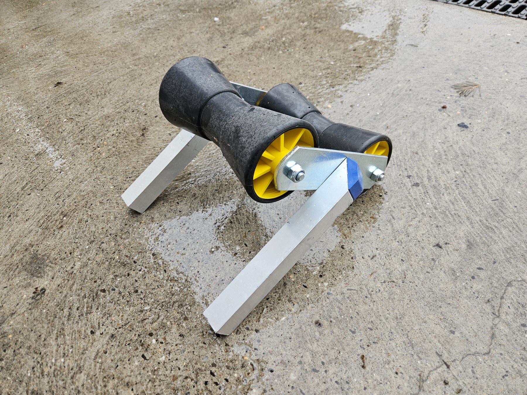 Altro per stoccaggio & trasporto: Doppelrolle mit Anschluss 30x30 oder 40x40mm – Nuovo (secondo la descrizione) da Gunzgen venduto da HofmannAnhaenger