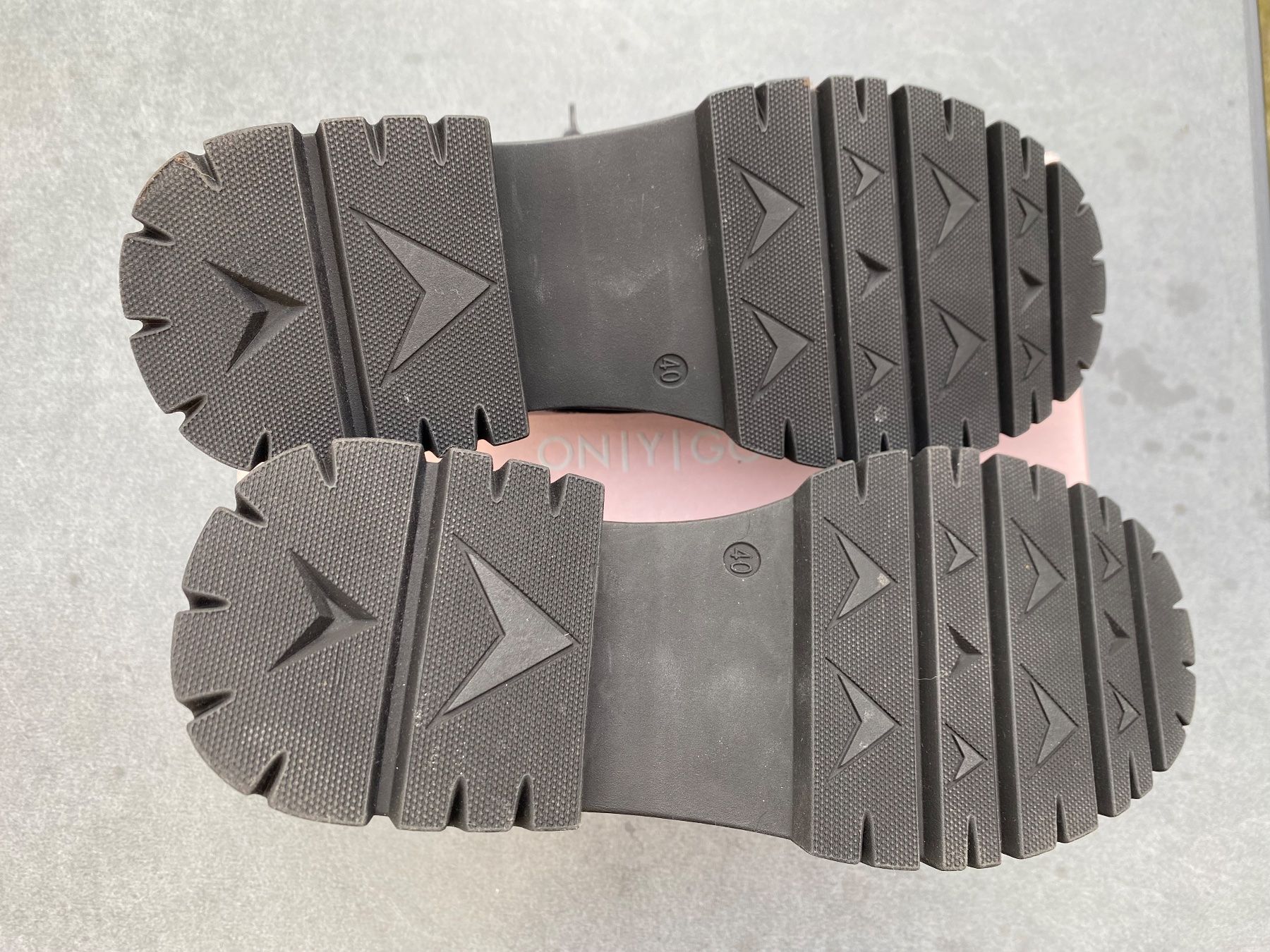 Scarpe da donna: Onygo Fanni Schuh schwarz, Gr. 40 – Nuovo (secondo la descrizione) da Chur venduto da andriambavy 2