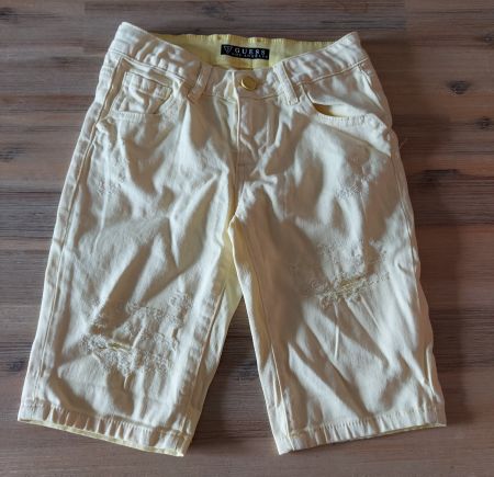 Neue kurze Jeans Gr. 128