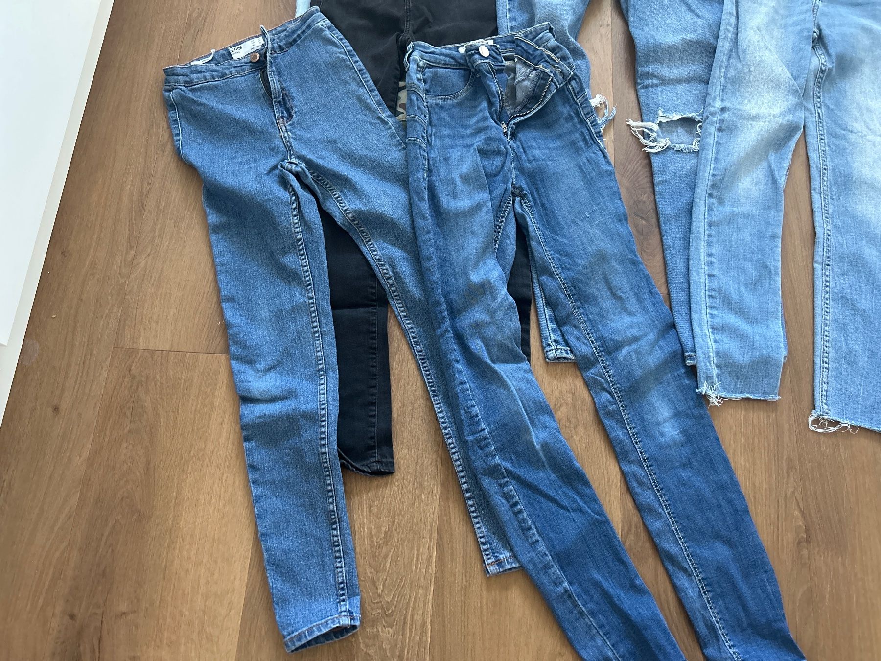 Lotti di vestiti: Kleiderpaket Gr 32 oder XXS Bershka und Tally Weijl – Usato da Regensdorf venduto da Spyke55 1