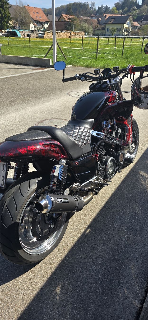 Yamaha Altro: Yamaha Vmax spezial  – Usato da Basel venduto da Tamaram 7