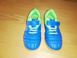Hallenschuhe in Gr. 32