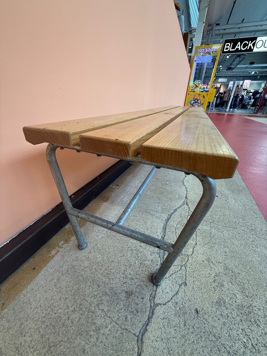 Embru Bänke: Embru Sitzbank – Gebraucht aus Fulenbach von Annie.s_Mid_Century 1