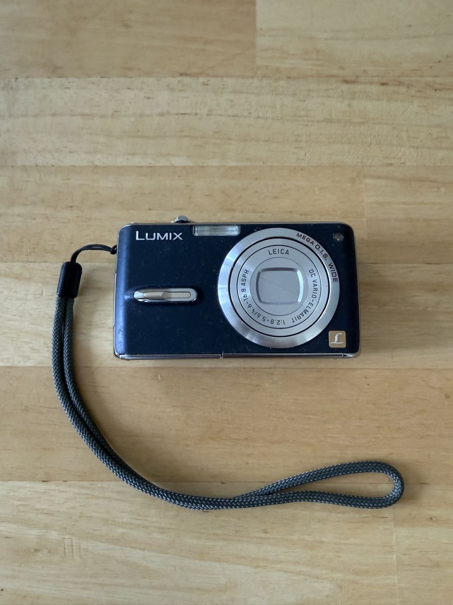 Panasonic Fotocamera: Panasonic Lumix DMC-FX07 Digitalkamera – Usato da Giswil venduto da urr_7c5j 3