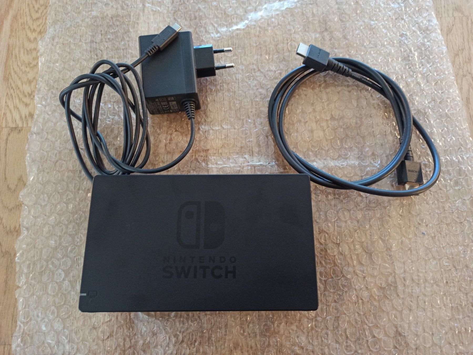 Docking station: Original Nintendo Switch TV-Dockingstation mit Netzteil NSW – Usato da Oberweningen venduto da mar_87mx