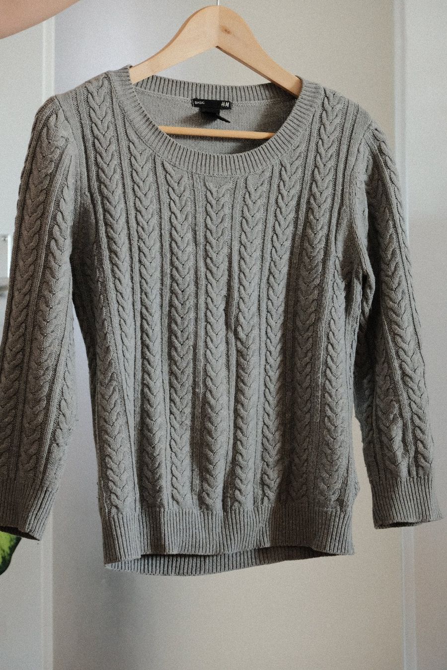 H&M Maglioni & Felpe: Damen Pullover Zopfmuster Grau Grösse S H&M – Usato da Winterthur venduto da nat_x9qc 2