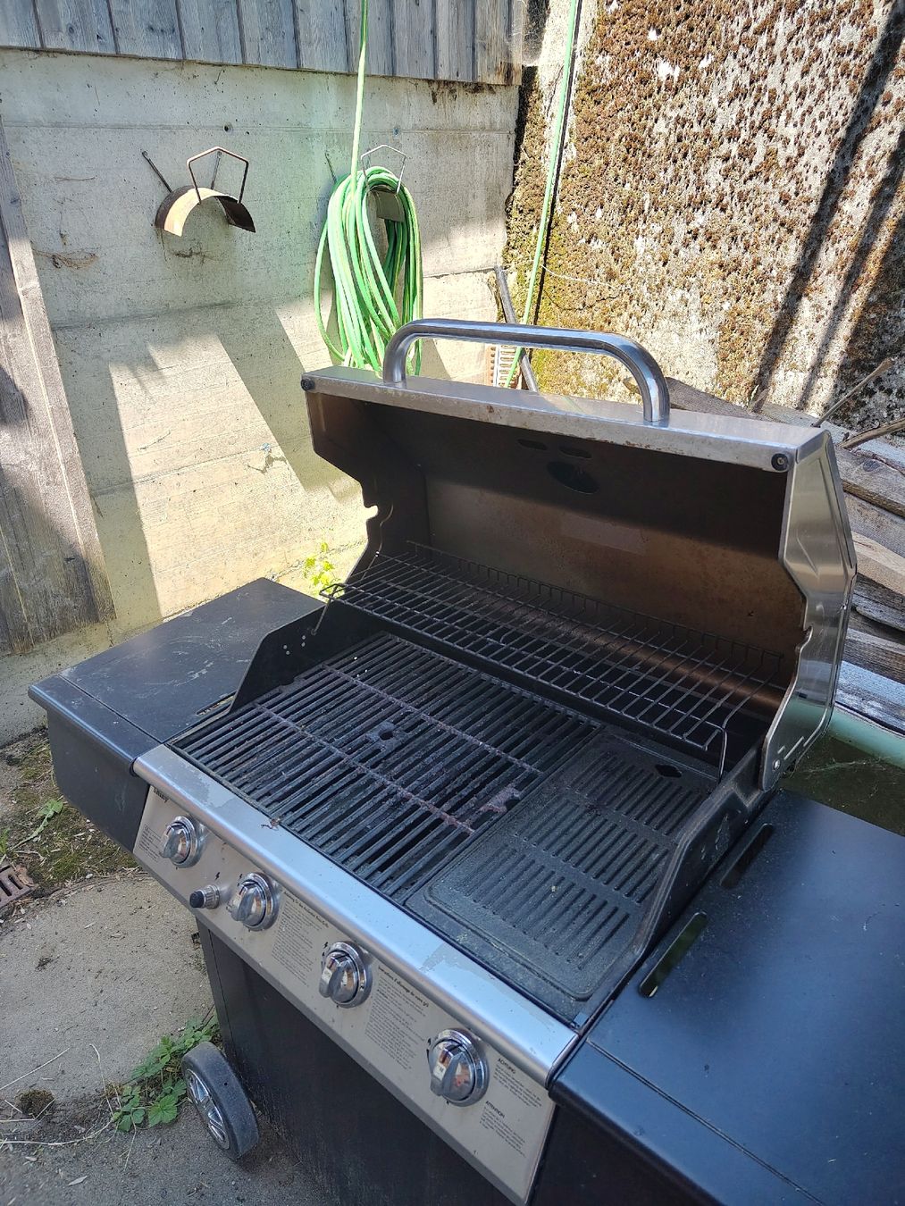 Griglie: Grill-Star Gasgrill 4 Brenner gebraucht. – Usato da St. Gallen venduto da nic_l2lp