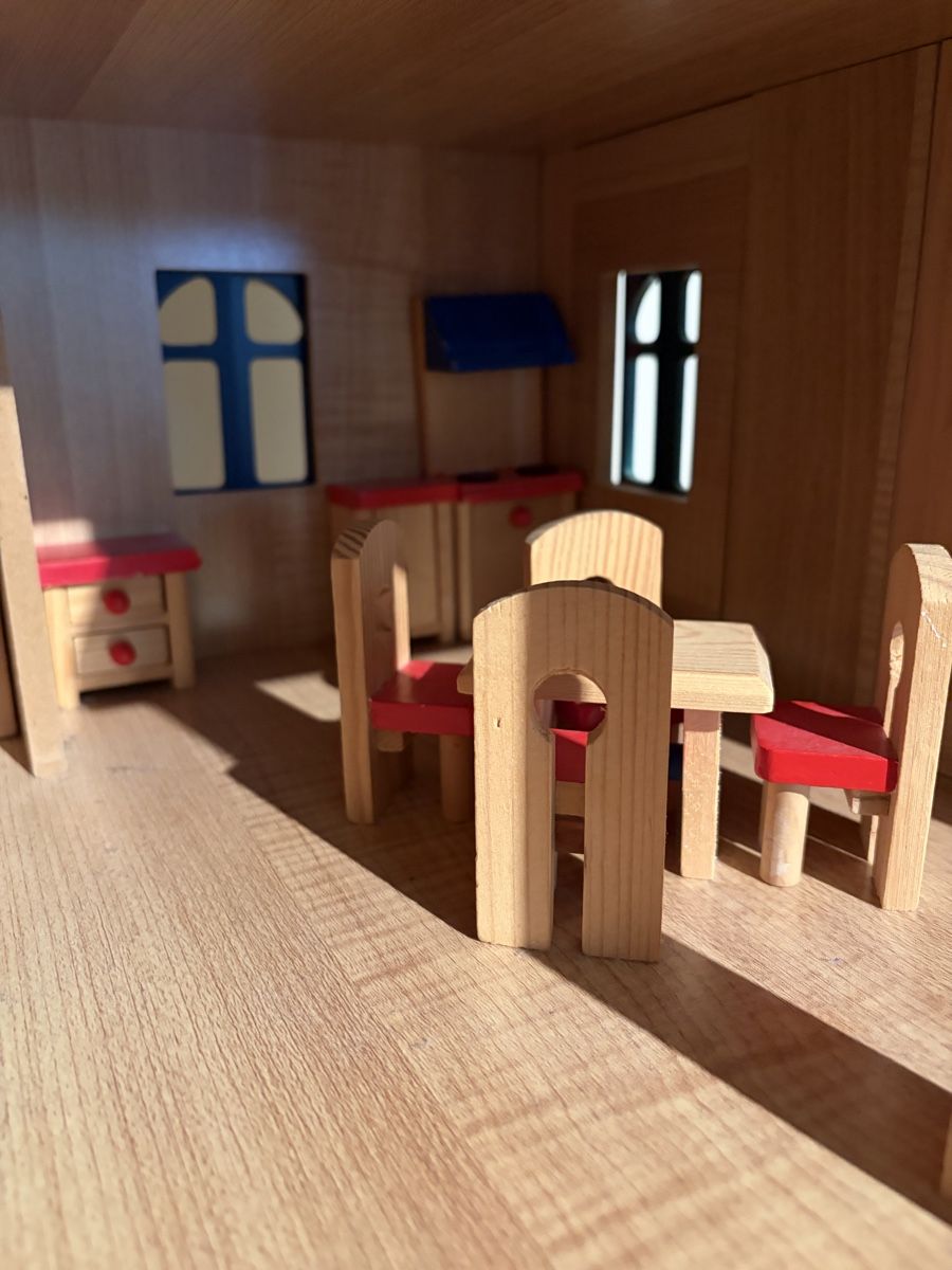 Puppenhäuser & -möbel: Puppenhaus – Gebraucht aus Birrhard von CarolineCC 9
