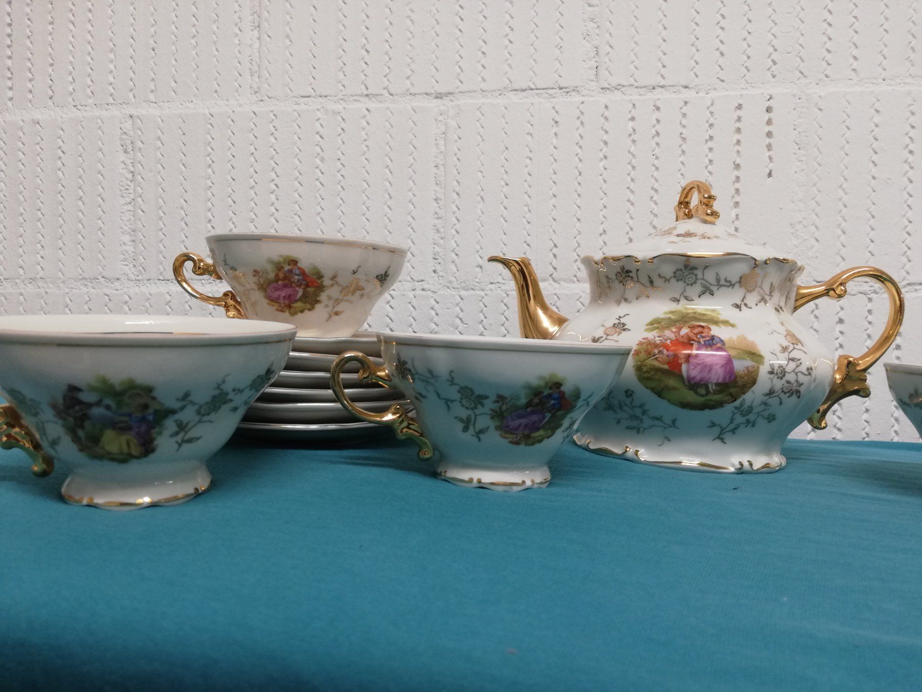 Set di piatti: Bavaria Teeservice alt Fragonard Goldrand – Usato da Untersiggenthal venduto da Marlen59 1
