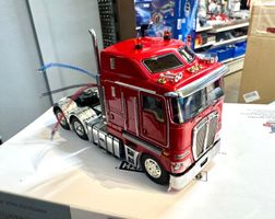 TWH Kenworth K200 Drake Truck Tractor -  THW129A - 1/50