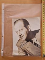 Melvyn Douglas, Original Autogramm auf Grossfoto in s/w