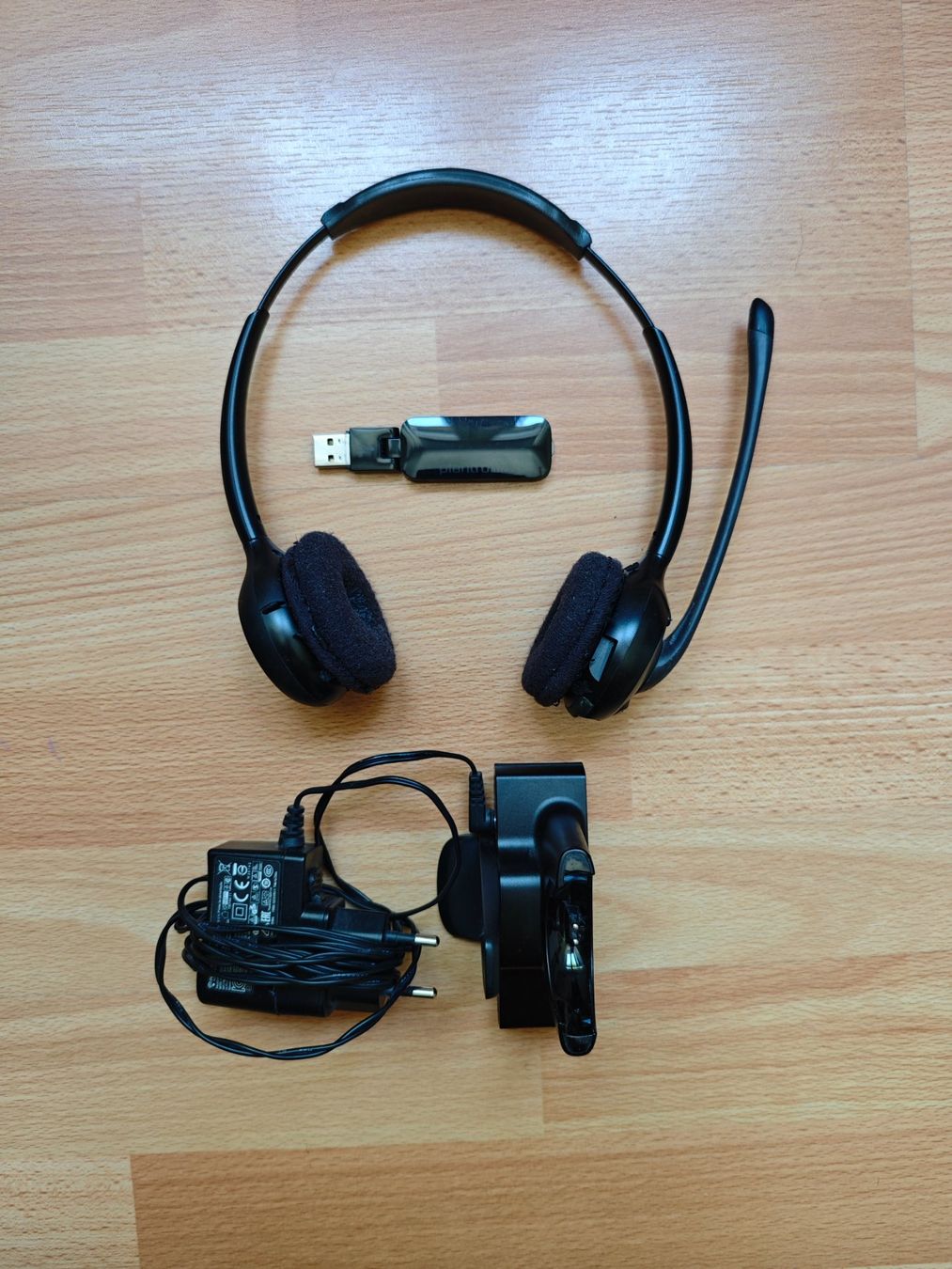 Plantronics Cuffie: Plantronics wireless Headset – Usato da Baden venduto da jkallickal
