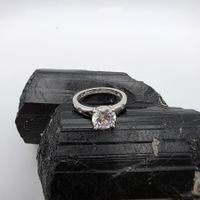 Silberring mit Zirkonia Grösse 57