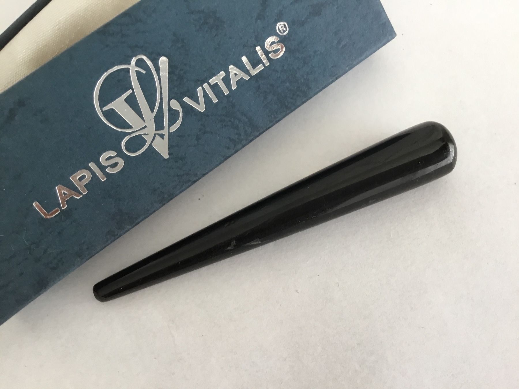 Minerali & Pietre curative: Massage Griffel schwarzer Turmalin Heilstein – Nuovo e nell'imballaggio originale da Doppleschwand venduto da Fortuna5859 1
