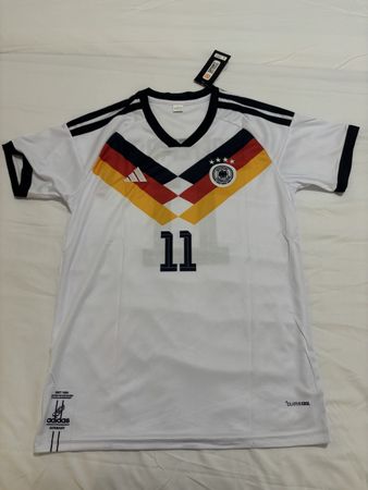 DFB  L  Woltemade