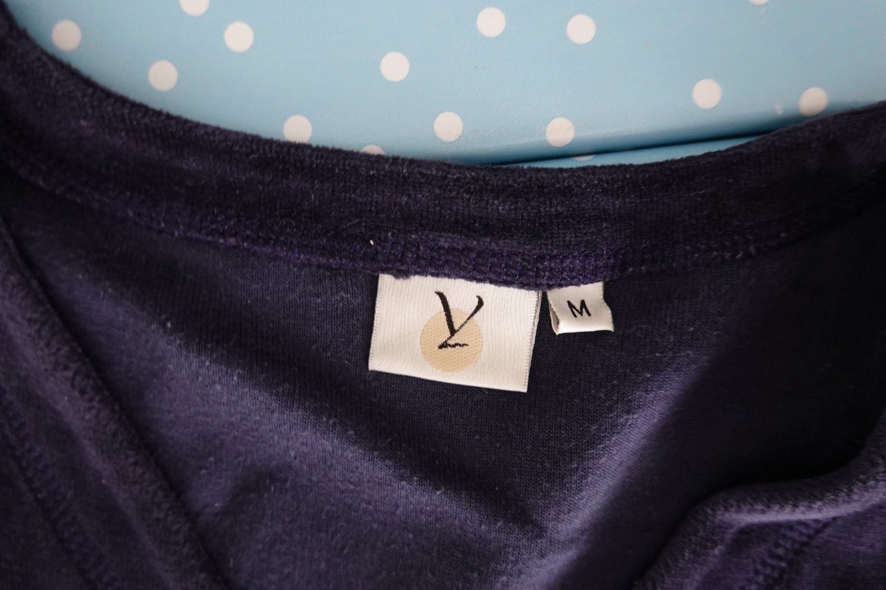 Beldona Maglioni & Felpe: edler Beldona Samt Pullover, Dunkelblau, Gr. M Nachtdress – Usato da Jona venduto da simongarden 2