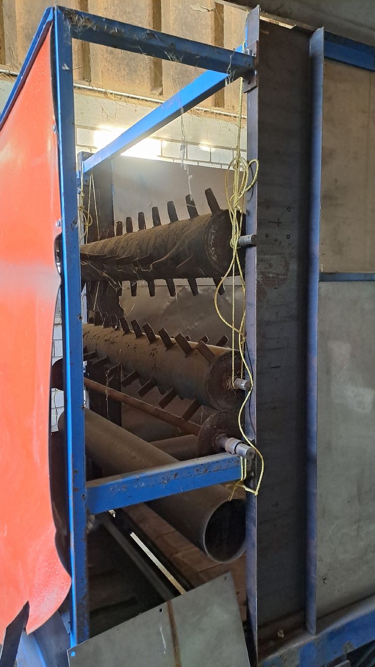 Toutes les machines: Futterverteil oder Einstreuwagen – Défectueux à Oberdorf NW par mutter-kuh 3