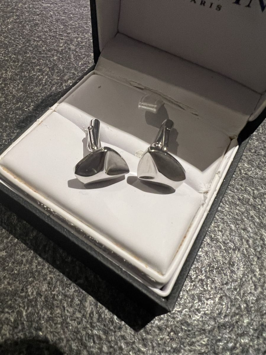 Lanvin Manschettenknöpfe: LANVIN Paris Manschettenknöpfe – Gebraucht aus Mauren von chr_hn5y 7