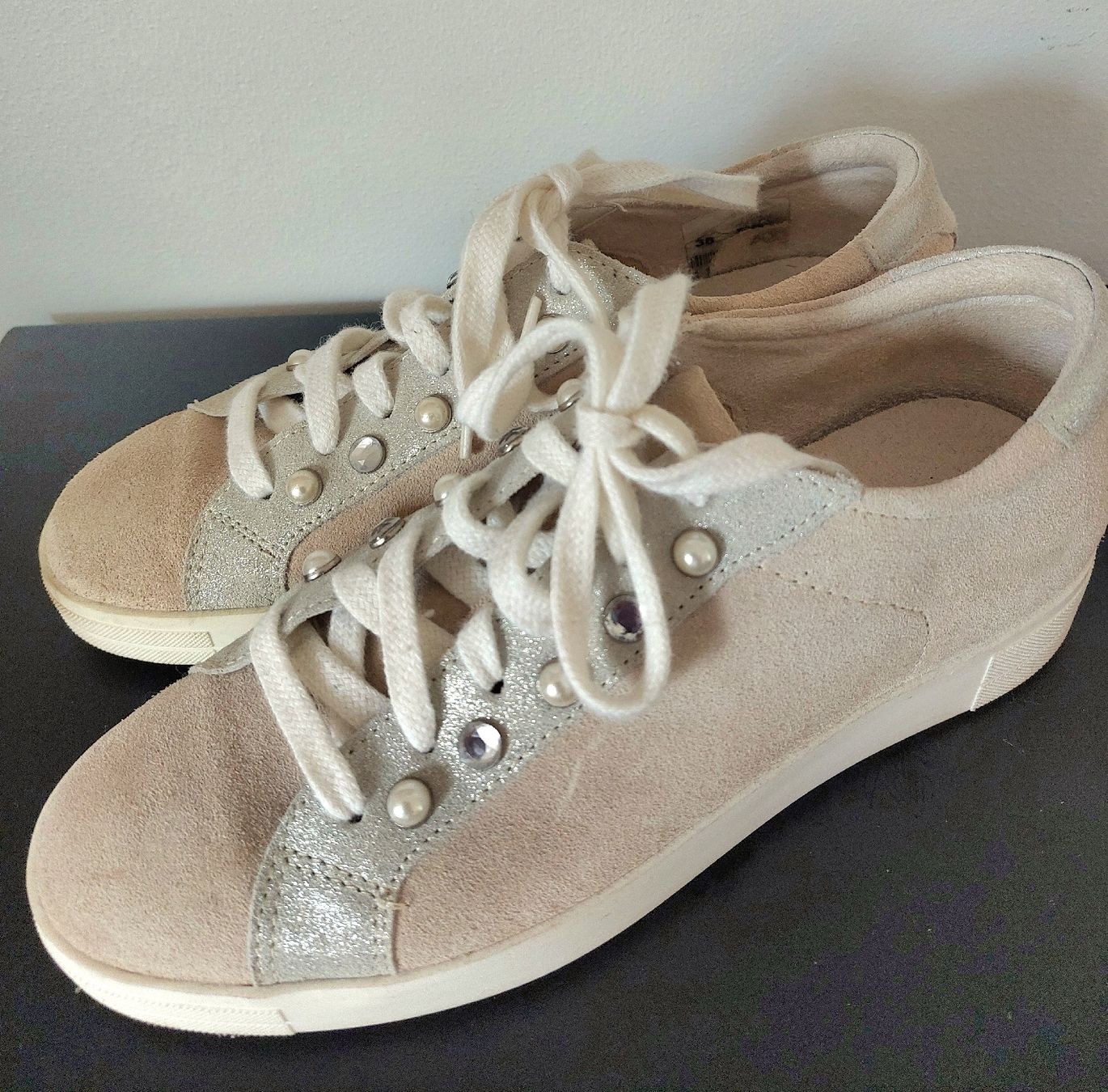 Tamaris Scarpe da donna: Trendy Sneaker Echt Leder Tamaris Gr.38 – Nuovo (secondo la descrizione) da Balsthal venduto da Trendline55 2