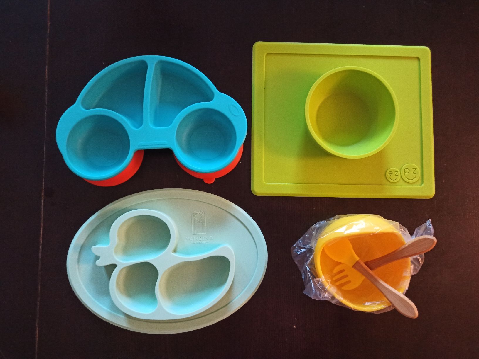 Ezpz Set di piatti: Silikon Kinderteller Set: Ente, Auto, Schüssel & Matte! – Usato da Allschwil venduto da lau_lvl5