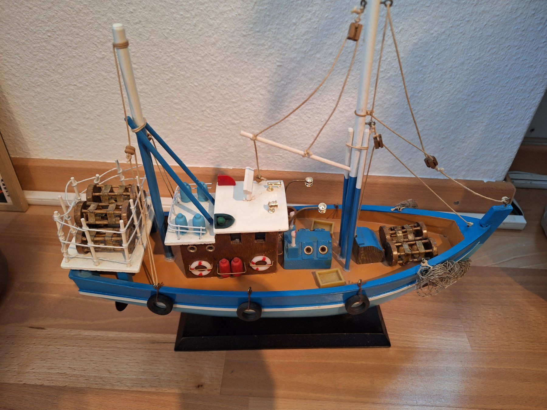 Kit di modellismo & Modellini statici: Schönes Deko Holzschiff – Usato da Zürich venduto da Mwb5 4