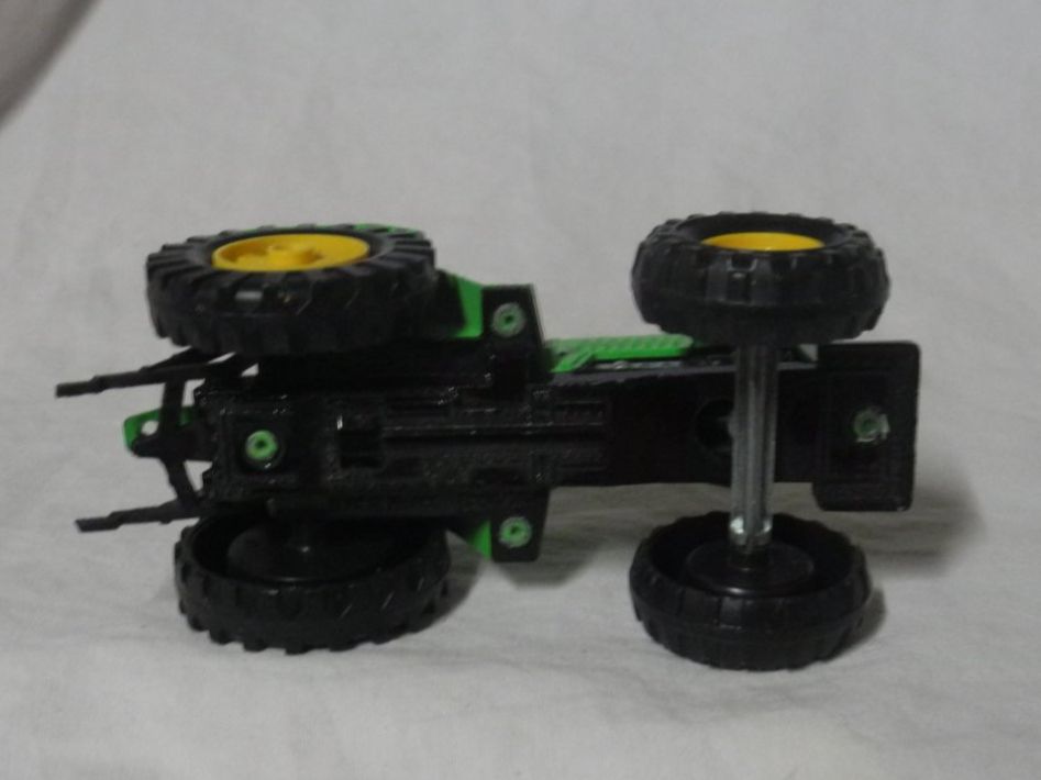 Majorette Modellautos: MAJORETTE  TRAKTOR    1:36    ERSATZTEILSPENDER – Gebraucht aus Gurtnellen von Murmeli99 4