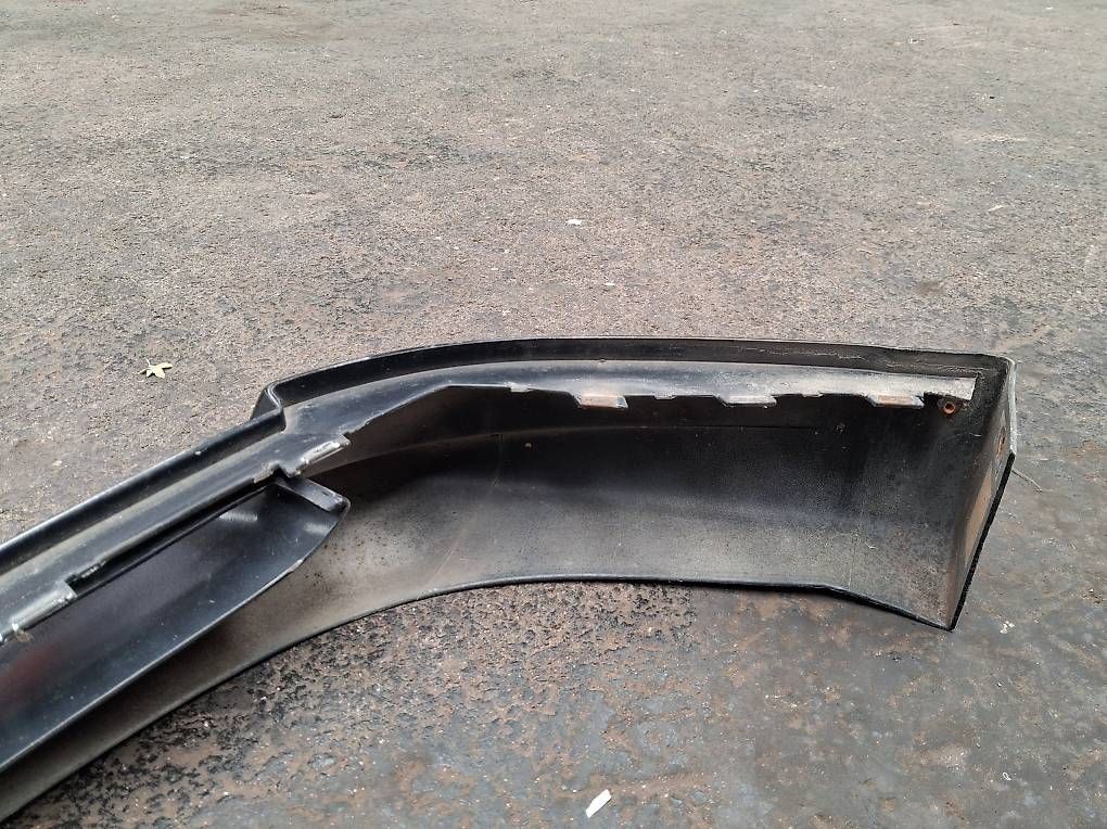 Tutti pezzi di ricambio auto: Opel Vectra C Frontspoiler Irmscher – Usato da Huttwil venduto da kadett_78 3
